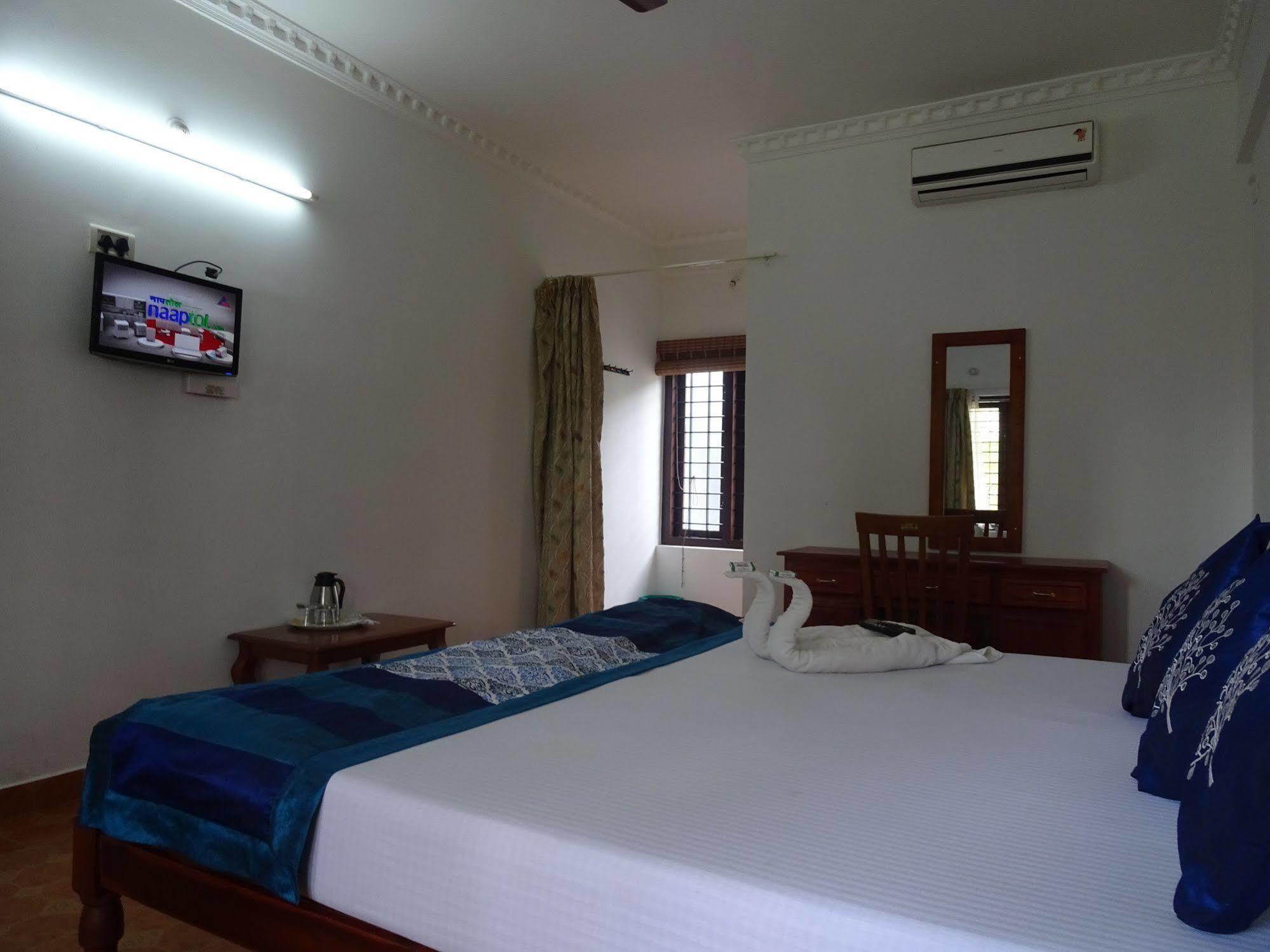 Bed and Breakfast Cosy Regency à Alappuzha Extérieur photo