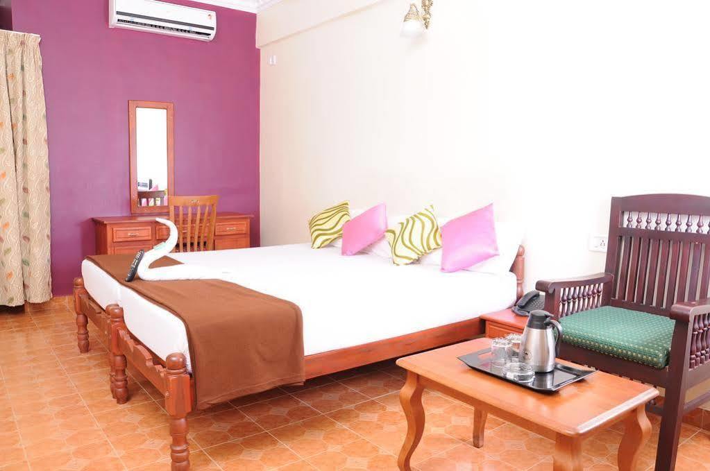 Bed and Breakfast Cosy Regency à Alappuzha Extérieur photo