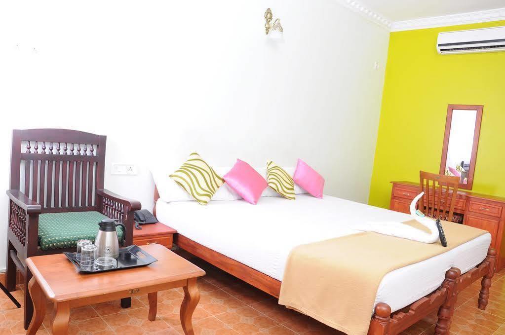 Bed and Breakfast Cosy Regency à Alappuzha Extérieur photo